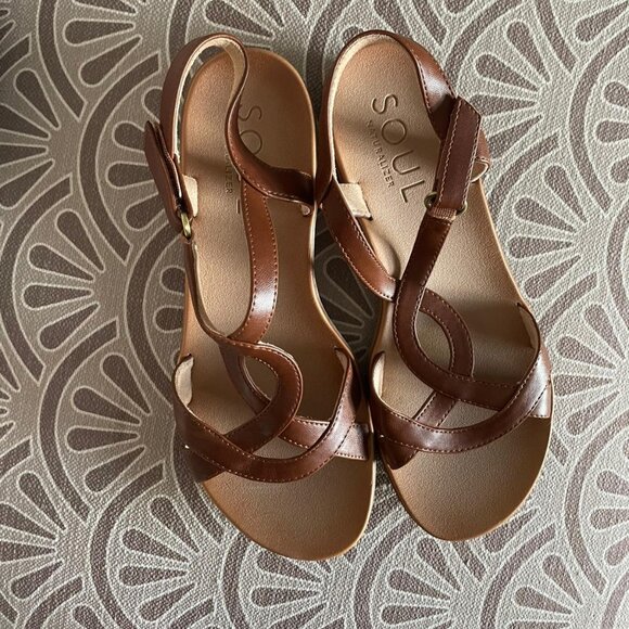 (9 Wide) Brand New Brown Naturalizer Sandals - Picture 1 of 4